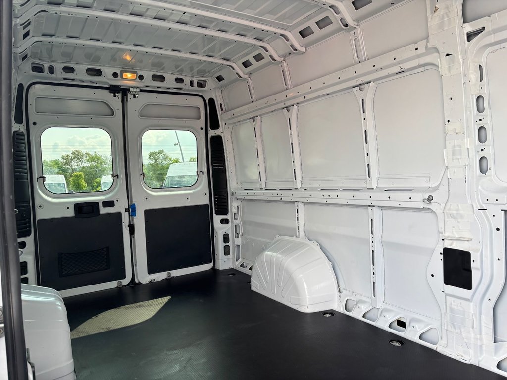 2019 Ram PROMASTER 3500 HIGH in Saint-Georges, Quebec - 21 - w1024h768px