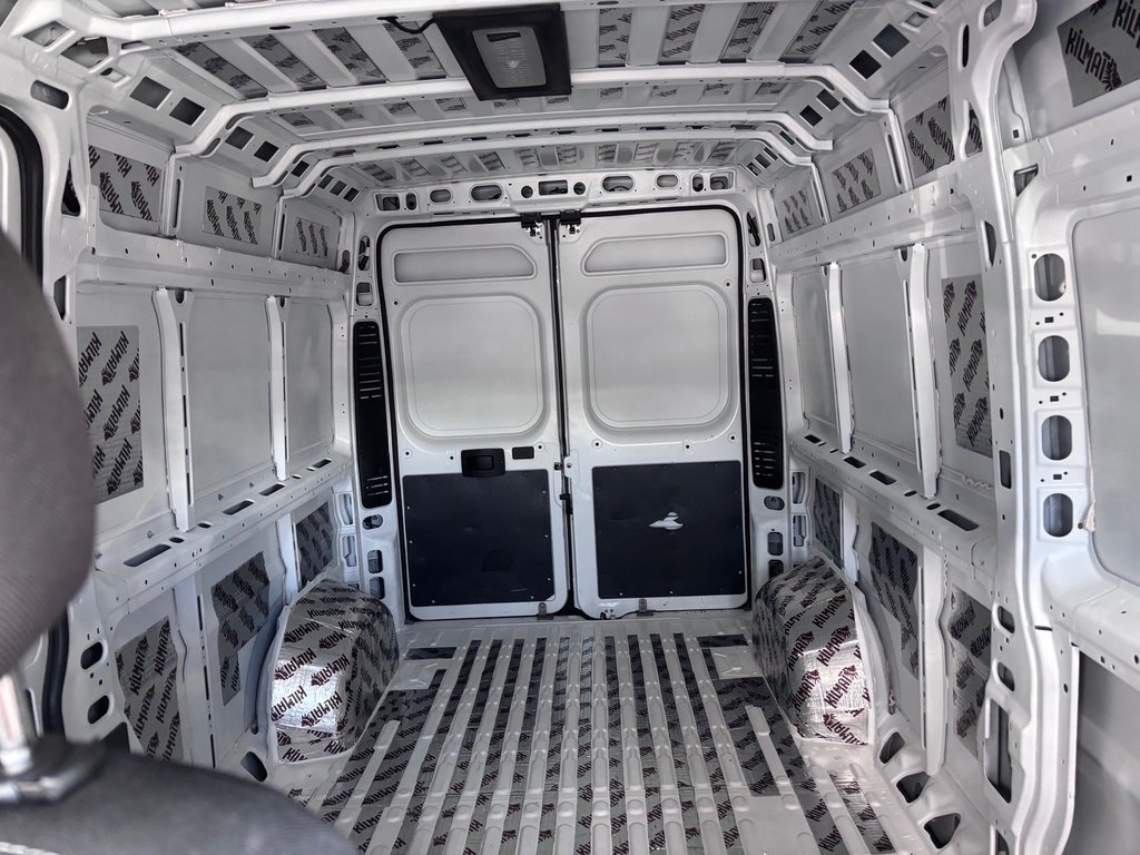 Ram ProMaster Cargo Van 2500 159'' TOIT HAUT 2023 à Saint-Georges, Québec - 19 - w1024h768px