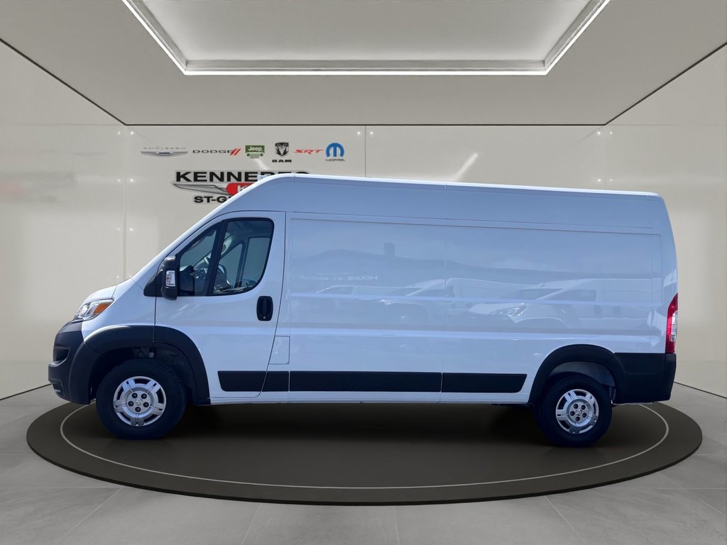 Ram ProMaster Cargo Van 2500 159'' TOIT HAUT 2023 à Saint-Georges, Québec - 5 - w1024h768px