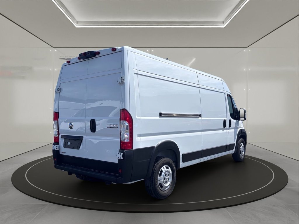 Ram ProMaster Cargo Van 2500 159'' TOIT HAUT 2023 à Saint-Georges, Québec - 9 - w1024h768px