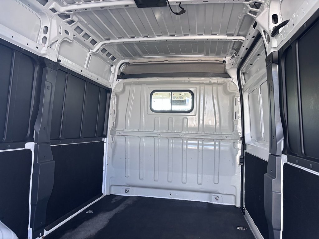 2025 Ram PROMASTER 2500 136'' HIGH in Saint-Georges, Quebec - 22 - w1024h768px