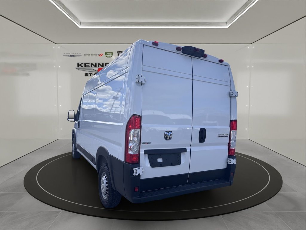 2025 Ram PROMASTER 2500 136'' HIGH in Saint-Georges, Quebec - 6 - w1024h768px