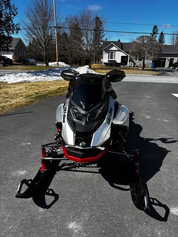 2024 SKI DOO XRS TURBO R*GARANTIE BRP DÉCEMBRE 2027* in Saint-Georges, Quebec - 4 - w1024h768px