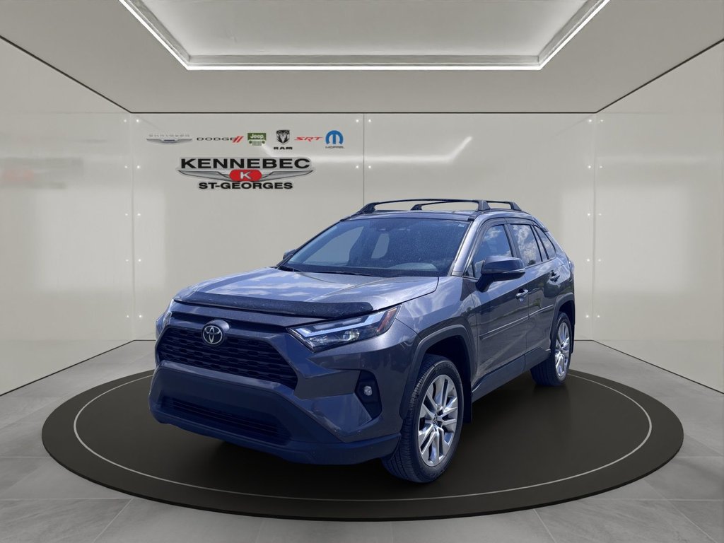 2024 Toyota RAV4 XLE PREMIUM in Saint-Georges, Quebec - 4 - w1024h768px