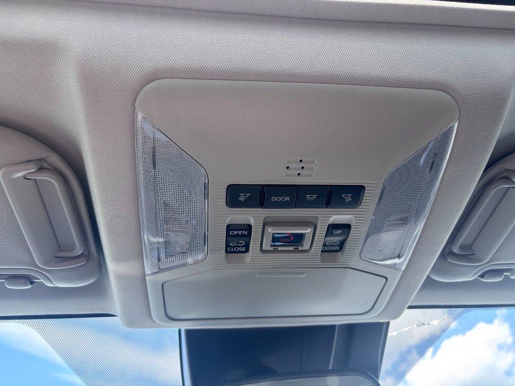 2024 Toyota RAV4 XLE PREMIUM in Saint-Georges, Quebec - 19 - w1024h768px