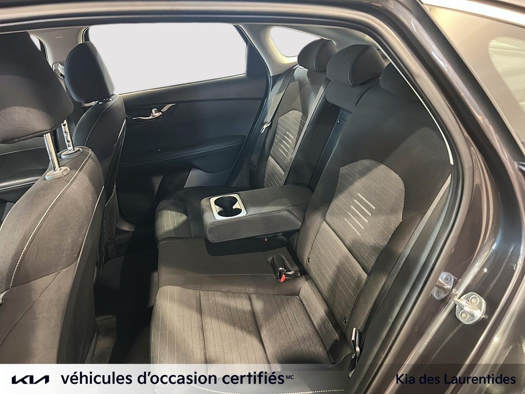 Kia Forte5 EX, JAMAIS ACCIDENTÉ, SIÈGES CHAUFFANTS 2021 à Mirabel, Québec - 24 - w1024h768px
