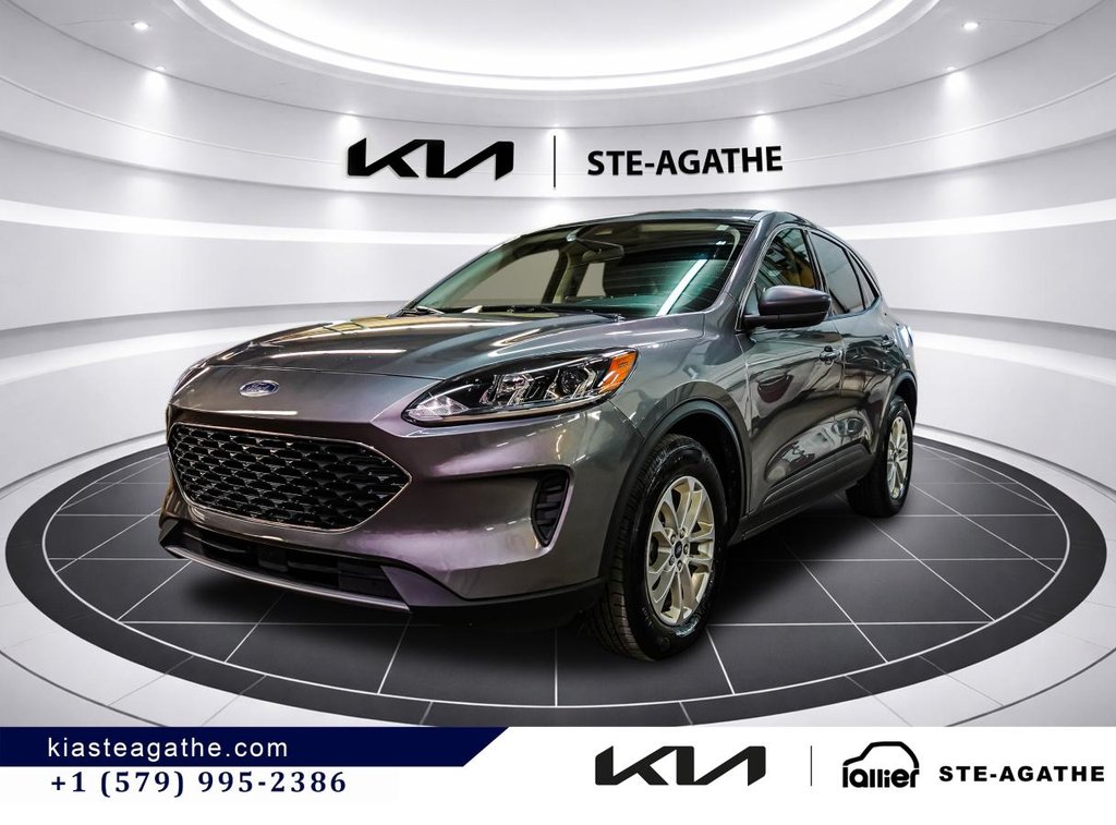 Ford Escape SE HYBRIDE AWD **5,9L/100**APPLE CARPLAY** 200 CHEVEAUX**SIÈGES CHAUFFANTS**MAGS** 2022 à Montréal, Québec - 3 - w1024h768px