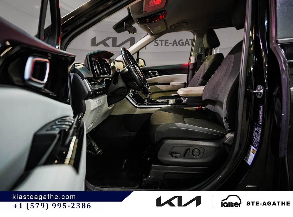 2023 Kia Carnival LX+**JAMAIS ACCIDENTÉ**VOLANT CHAUFFANT**PORTES ÉLECTRIQUES**HAYON ÉLECTRIQUE**GARANTIE 10 ANS in Montréal, Quebec - 11 - w1024h768px
