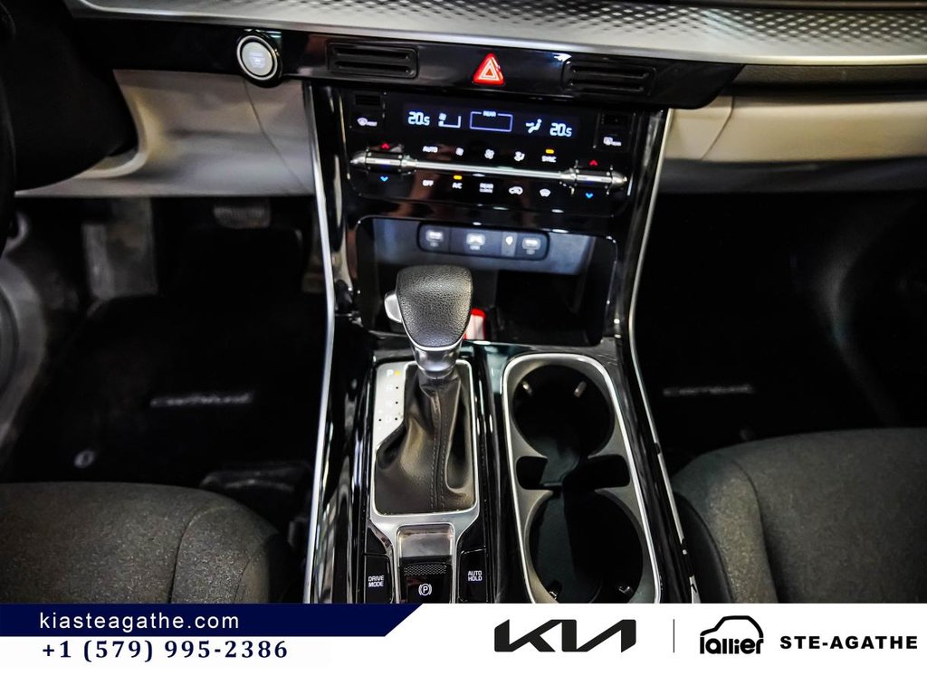 2023 Kia Carnival LX+**JAMAIS ACCIDENTÉ**VOLANT CHAUFFANT**PORTES ÉLECTRIQUES**HAYON ÉLECTRIQUE**GARANTIE 10 ANS in Montréal, Quebec - 18 - w1024h768px