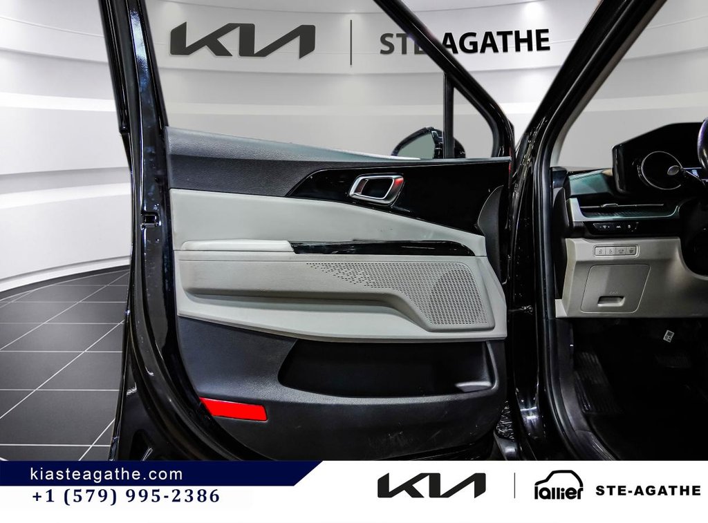 2023 Kia Carnival LX+**JAMAIS ACCIDENTÉ**VOLANT CHAUFFANT**PORTES ÉLECTRIQUES**HAYON ÉLECTRIQUE**GARANTIE 10 ANS in Montréal, Quebec - 10 - w1024h768px