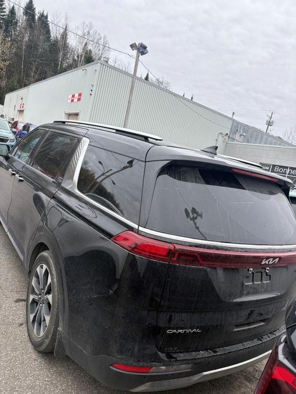 2023 Kia Carnival EX**JAMAIS ACCIDENTÉ**CUIR**VOLANT CHAUFFANT**8 PASSAGERS**PORTES ÉLECTRIQUES**HAYON ÉLECTRIQUE in Montréal, Quebec - 5 - w1024h768px