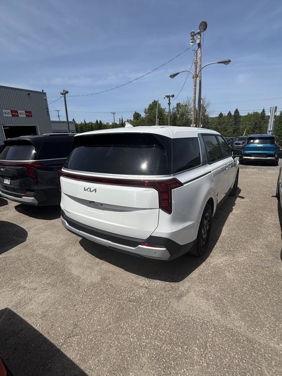 2025 Kia Carnival LX FWD **JAMAIS ACCIDENTÉ+ GARANTIE 10 ANS/ 200 000KM** CAMÉRA DE RECUL** in Montréal, Quebec - 5 - w1024h768px