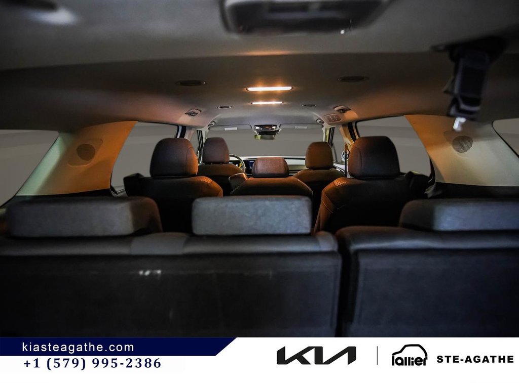 2025 Kia Carnival LX **JAMAIS ACCIDENTÉ+ GARANTIE 10 ANS/ 200 000KM** CAMÉRA DE RECUL** in Montréal, Quebec - 15 - w1024h768px