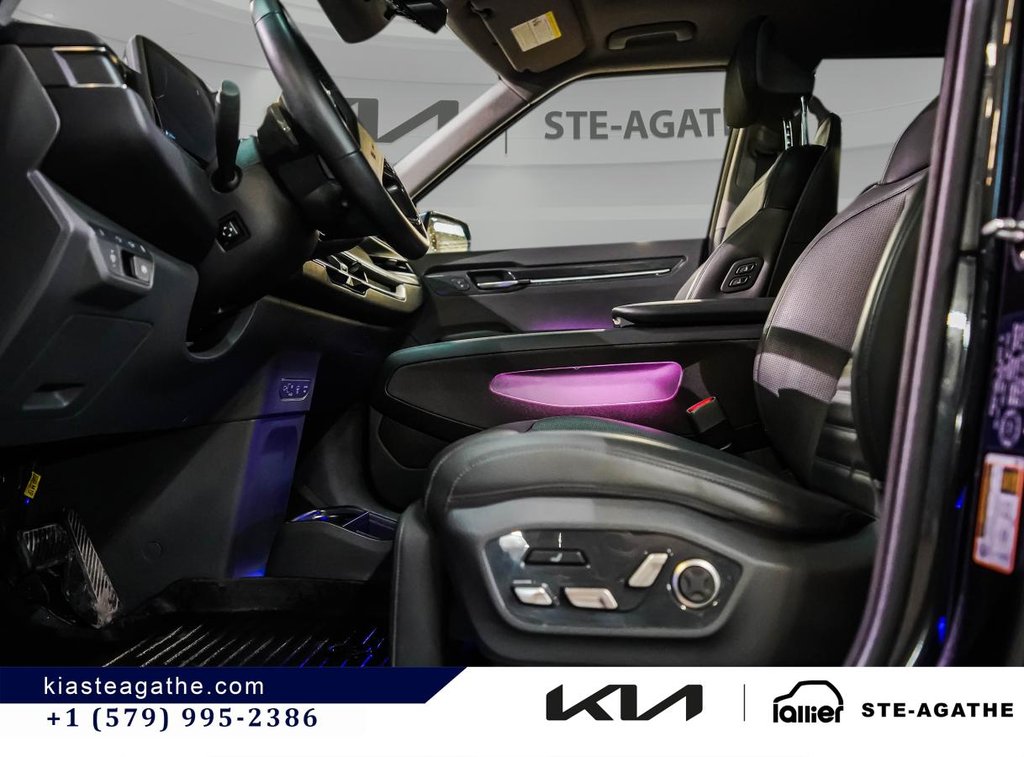 2025 Kia EV9 LAND PREMIUM AWD **JAMAIS ACCIDENTÉ** CUIR**VOLANT CHAUFFANT**BANCS VENTILÉS**TOIT OUVRANT** in Montréal, Quebec - 12 - w1024h768px