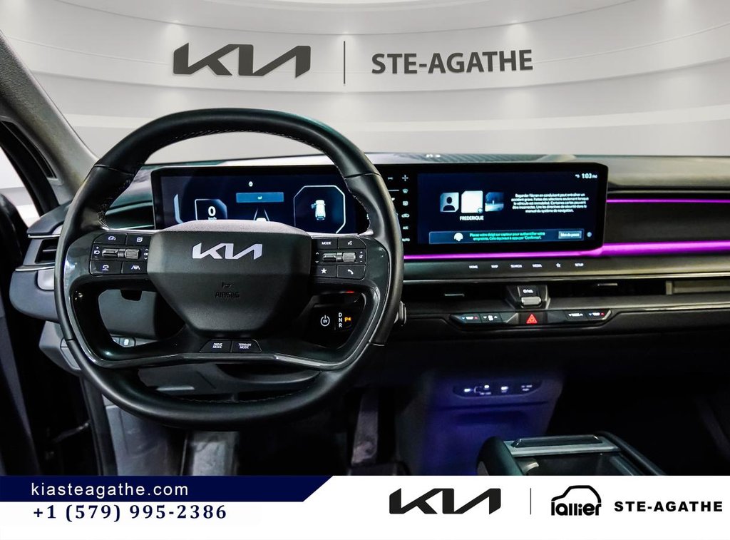 2025 Kia EV9 LAND PREMIUM AWD **JAMAIS ACCIDENTÉ** CUIR**VOLANT CHAUFFANT**BANCS VENTILÉS**TOIT OUVRANT** in Montréal, Quebec - 17 - w1024h768px