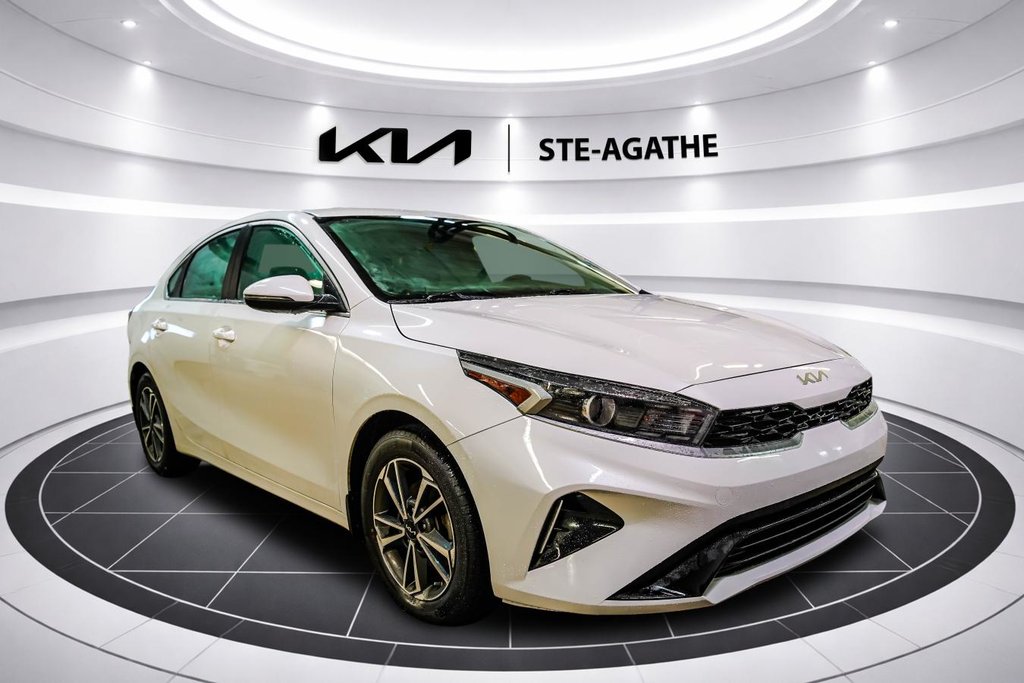 2022 Kia Forte EX IVT **GARANTIE 10 ANS / 200 000KM ** VOLANT+ SIÈGES CHAUFFANTS** in Montréal, Quebec - 9 - w1024h768px