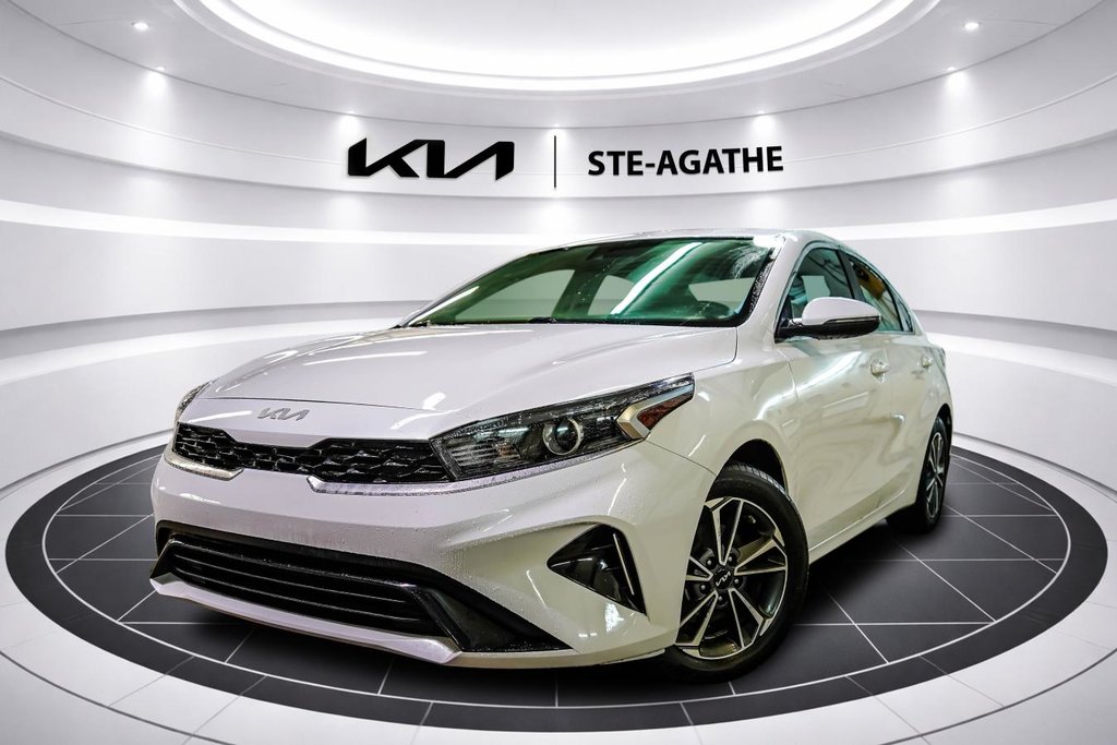 2022 Kia Forte EX IVT **GARANTIE 10 ANS / 200 000KM ** VOLANT+ SIÈGES CHAUFFANTS** in Montréal, Quebec - 1 - w1024h768px