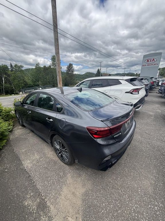 2023 Kia Forte GT-Line **JAMAIS ACCIDENTÉ+GARANTIE 10 ANS/ 200 000KM** CUIR+TOIT OUVRANT+VOLANT CHAUFFANT** in Montréal, Quebec - 3 - w1024h768px