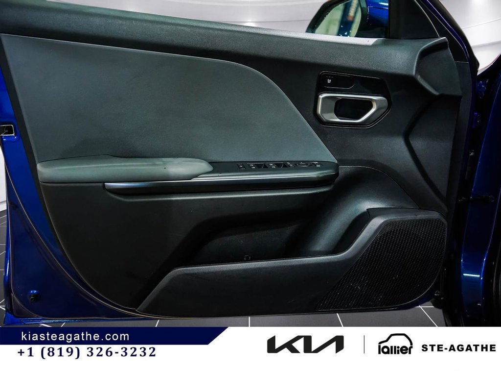 2025 Kia K4 LX in Montréal, Quebec - 12 - w1024h768px