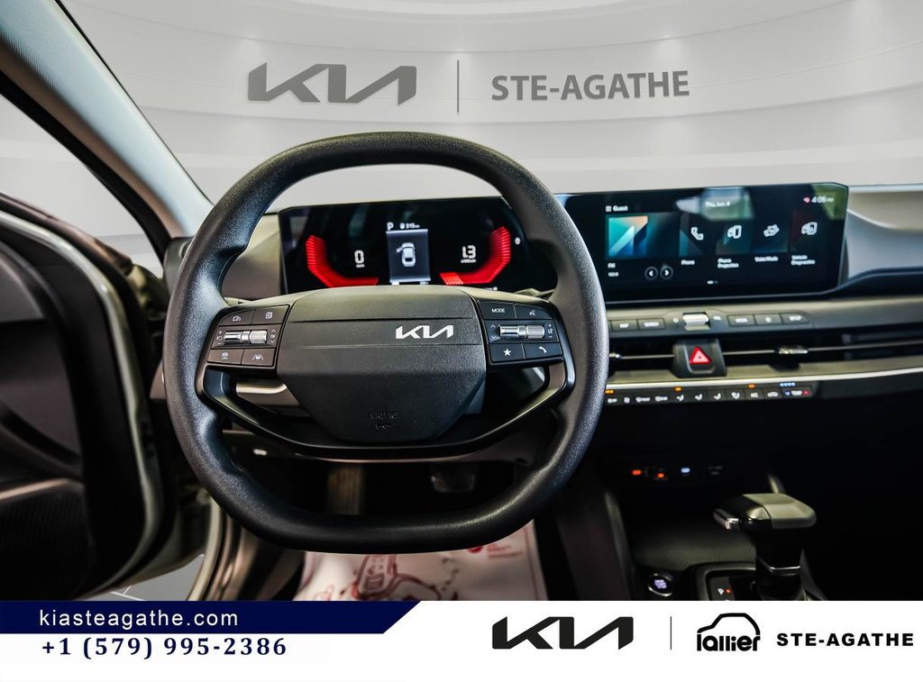 Kia K4 LX **JAMAIS ACCIDENTÉ+GARANTIE 10 ANS/ 200 000KM** SIÈGES CHAUFFANTS+CAMÉRA DE RECUL** 2025 à Montréal, Québec - 14 - w1024h768px