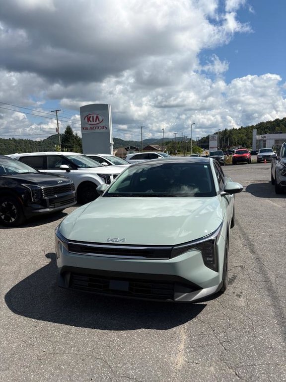 Kia K4 EX + ** GARANTIE 10 ANS 200 000KM**CUIR**TOIT OUVRANT**VOLANT CHAUFFANT**DÉMARREUR À DISTANCE** 2025 à Montréal, Québec - 3 - w1024h768px