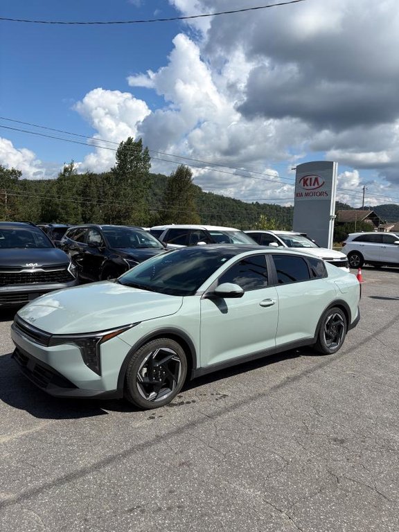 Kia K4 EX + ** GARANTIE 10 ANS 200 000KM**CUIR**TOIT OUVRANT**VOLANT CHAUFFANT**DÉMARREUR À DISTANCE** 2025 à Montréal, Québec - 1 - w1024h768px