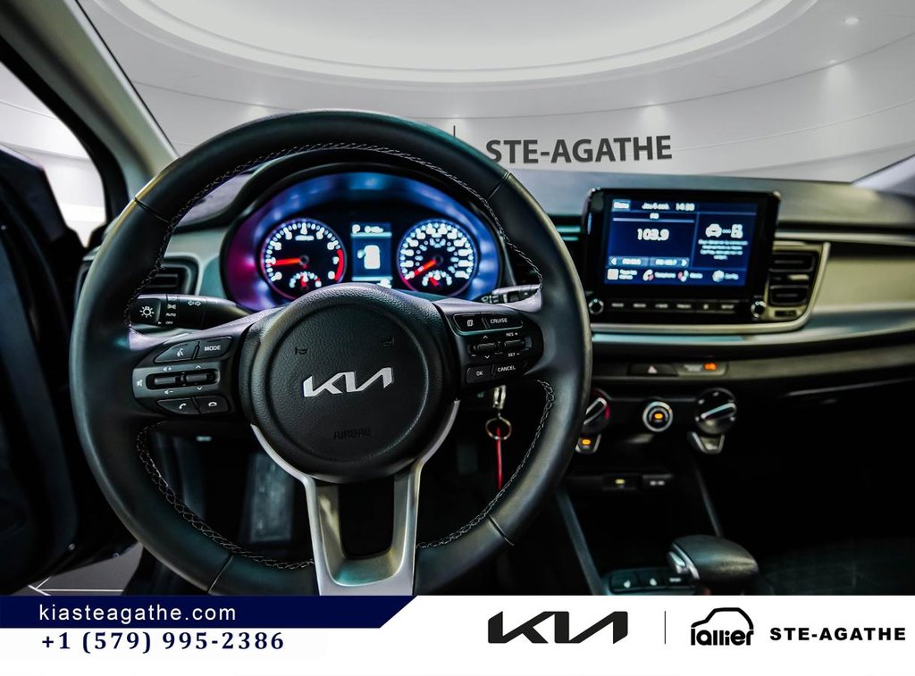 Kia Rio5 LX PREMIUM**KM BAS**VOLANT CHAUFFANT**TOIT OUVRANT**GARANTIE 10 ANS**APPLE CARPLAY** 2023 à Montréal, Québec - 13 - w1024h768px