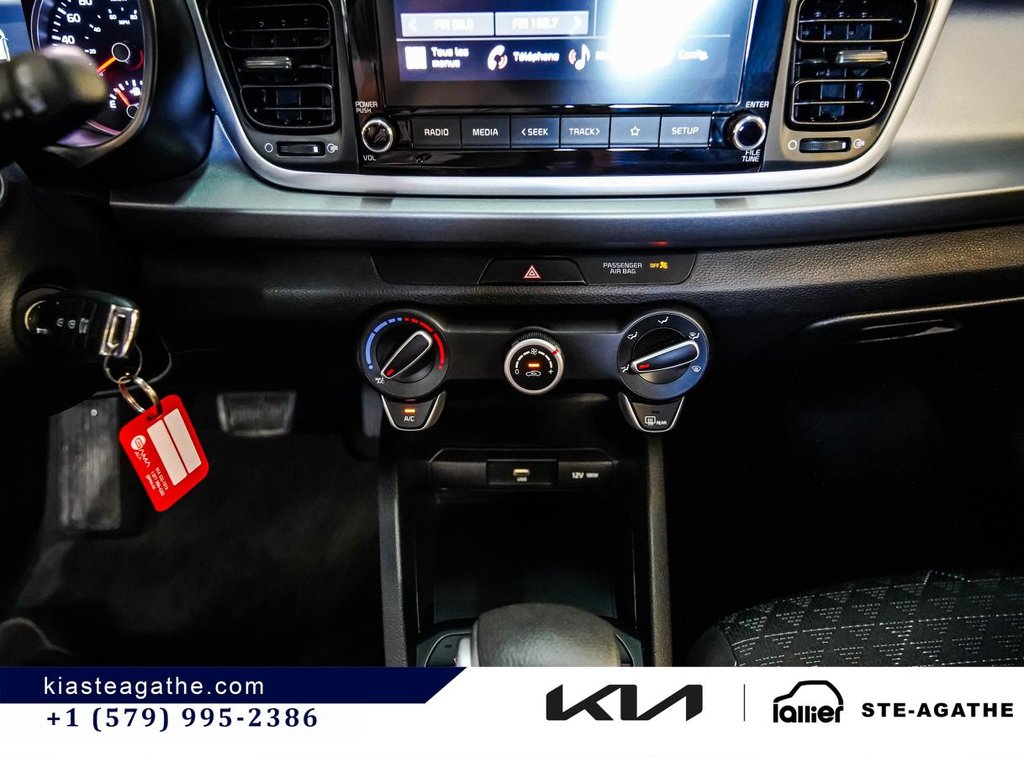 Kia Rio5 LX PREMIUM**KM BAS**VOLANT CHAUFFANT**TOIT OUVRANT**GARANTIE 10 ANS**APPLE CARPLAY** 2023 à Montréal, Québec - 17 - w1024h768px