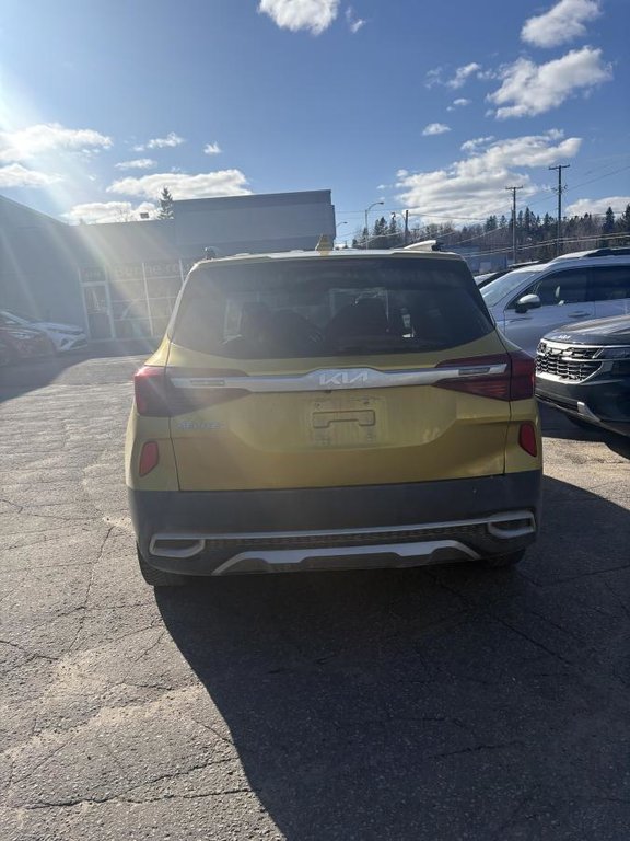 Kia Seltos EX Premium **GARANTIE 10 ANS/ 200 000KM** TOIT OUVRANT+CUIR+SIÈGES VENTILÉS** 2022 à Montréal, Québec - 5 - w1024h768px