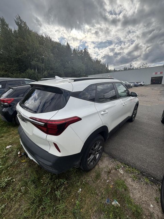 Kia Seltos LX AWD **JAMAIS ACCIDENTÉ+GARANTIE 10 ANS/ 200 000KM** SIÈGES CHAUFFANTS+DÉTECTION D'ANGLES MORTS** 2022 à Montréal, Québec - 5 - w1024h768px
