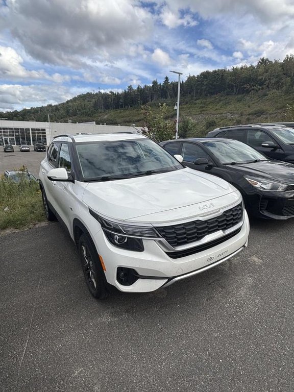 Kia Seltos LX AWD **JAMAIS ACCIDENTÉ+GARANTIE 10 ANS/ 200 000KM** SIÈGES CHAUFFANTS+DÉTECTION D'ANGLES MORTS** 2022 à Montréal, Québec - 3 - w1024h768px