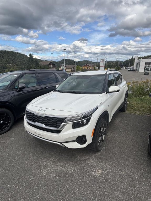 Kia Seltos LX AWD **JAMAIS ACCIDENTÉ+GARANTIE 10 ANS/ 200 000KM** SIÈGES CHAUFFANTS+DÉTECTION D'ANGLES MORTS** 2022 à Montréal, Québec - 1 - w1024h768px
