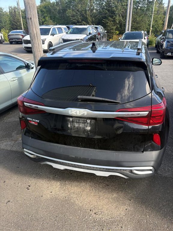 Kia Seltos EX AWD**GARANTIE 10 ANS 200 000KM**VOLANT CHAUFFANT**CUIR**TOIT OUVRANT** 2023 à Montréal, Québec - 5 - w1024h768px