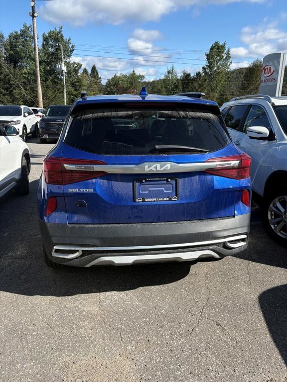 Kia Seltos SX AWD**JAMAIS ACCIDENTÉ**GARANTIE 10 ANS OU 200 000KM**CUIR**TOIT OUVRANT**BANCS VENTILÉS**SYS BOSE 2023 à Montréal, Québec - 5 - w1024h768px