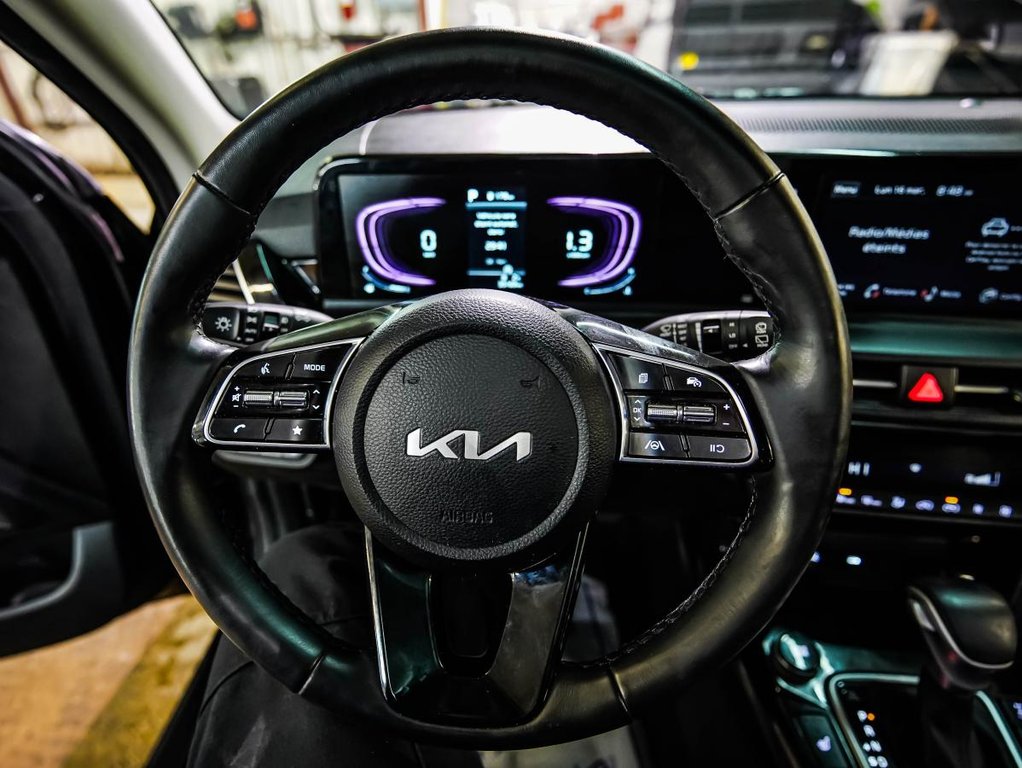 2024 Kia Seltos EX AWD **JAMAIS ACCIDENTÉ+GARANTIE 10 ANS/ 200 000KM** TOIT OUVRANT+SIÈGES EN CUIR** in Montréal, Quebec - 11 - w1024h768px