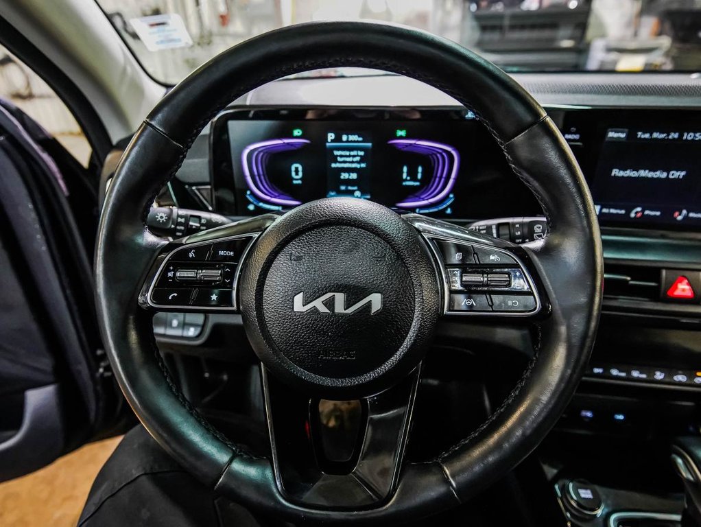 2024 Kia Seltos EX AWD **JAMAIS ACCIDENTÉ+GARANTIE 10 ANS/ 200 000KM**TOIT OUVRANT+CUIR** in Montréal, Quebec - 11 - w1024h768px