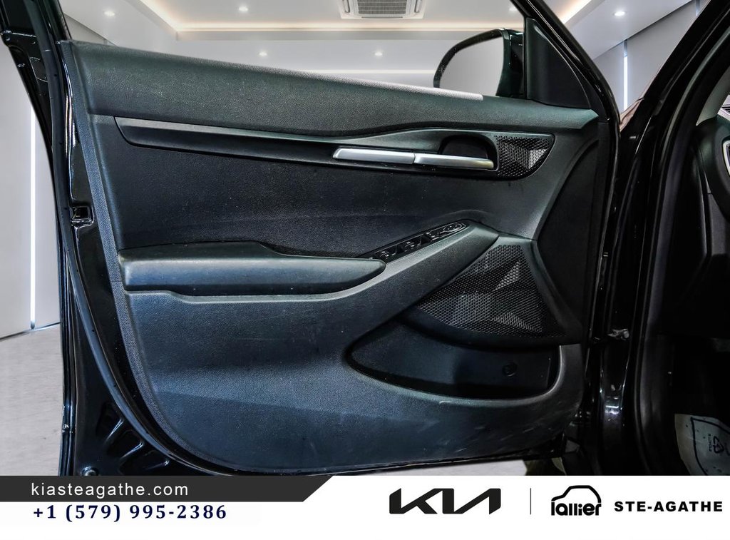 Kia Seltos LX AWD**JAMAIS ACCIDENTÉ**GARANTIE 10 ANS OU 200 000KM**BANCS CHAUFFANTS**APPLE CARPLAY** 2024 à Montréal, Québec - 11 - w1024h768px