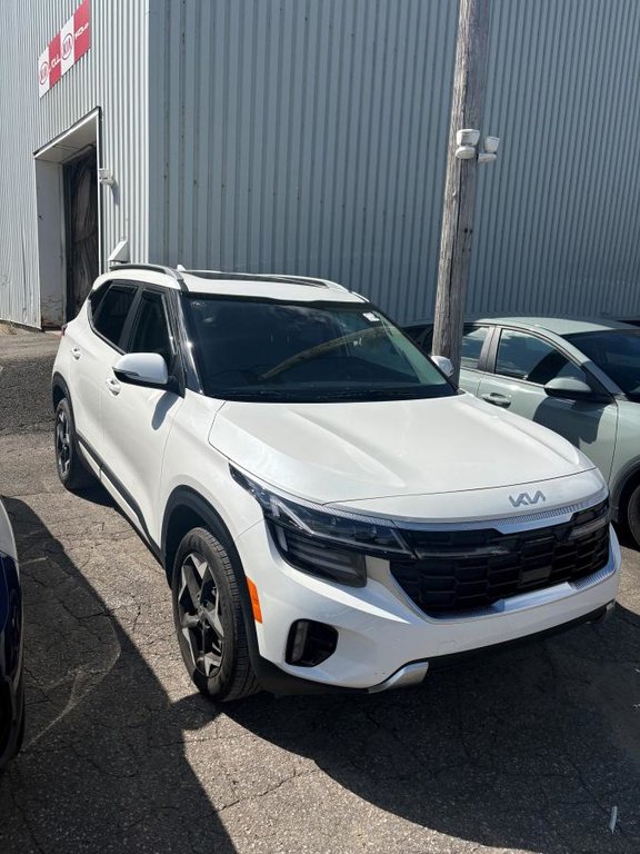 Kia Seltos EX PREMIUM AWD**JAMAIS ACCIDENTÉ**GARANTIE 10 ANS/200 000KM**VOLANT CHAUFFANT**CUIR**TOIT OUVRANT** 2025 à Montréal, Québec - 1 - w1024h768px