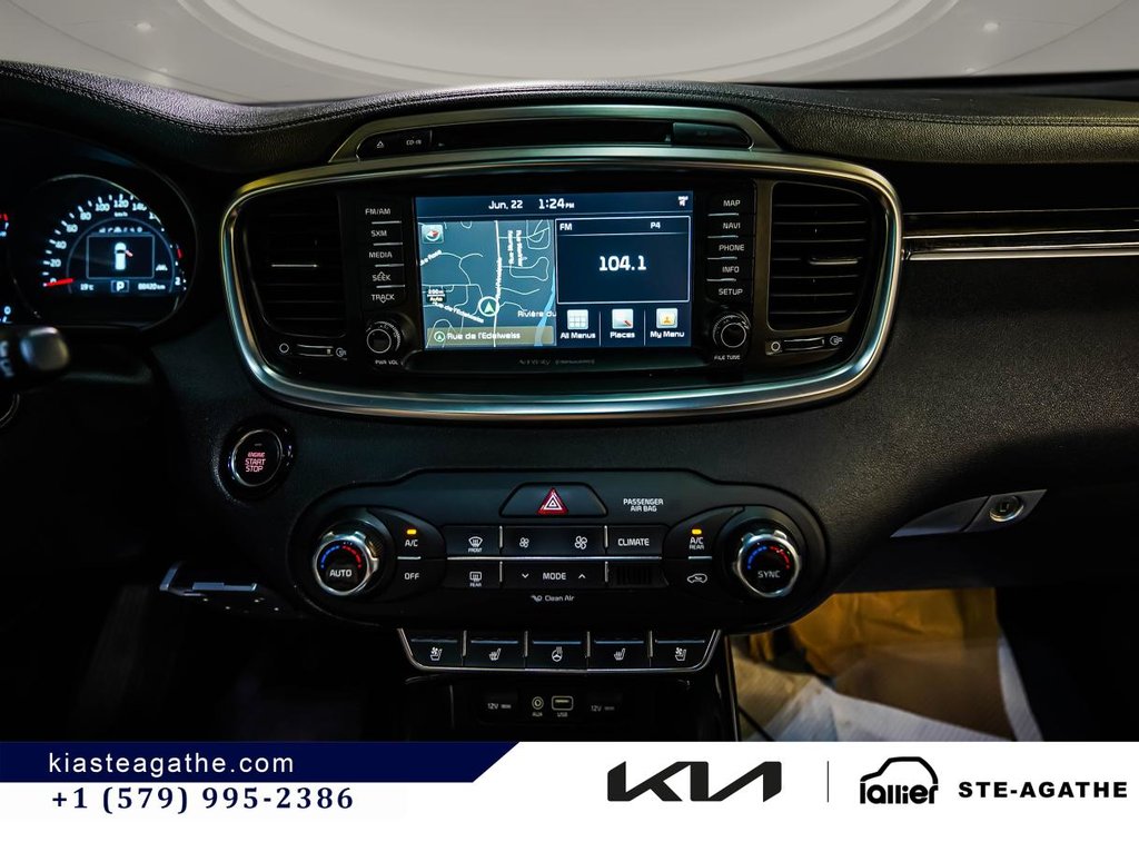 2018 Kia Sorento SXL AWD w/White Nappa **JAMAIS ACCIDENTÉ+GARANTIE 10 ANS/ 200 000KM**TOIT PANORAMIQUE+CUIR** in Montréal, Quebec - 16 - w1024h768px