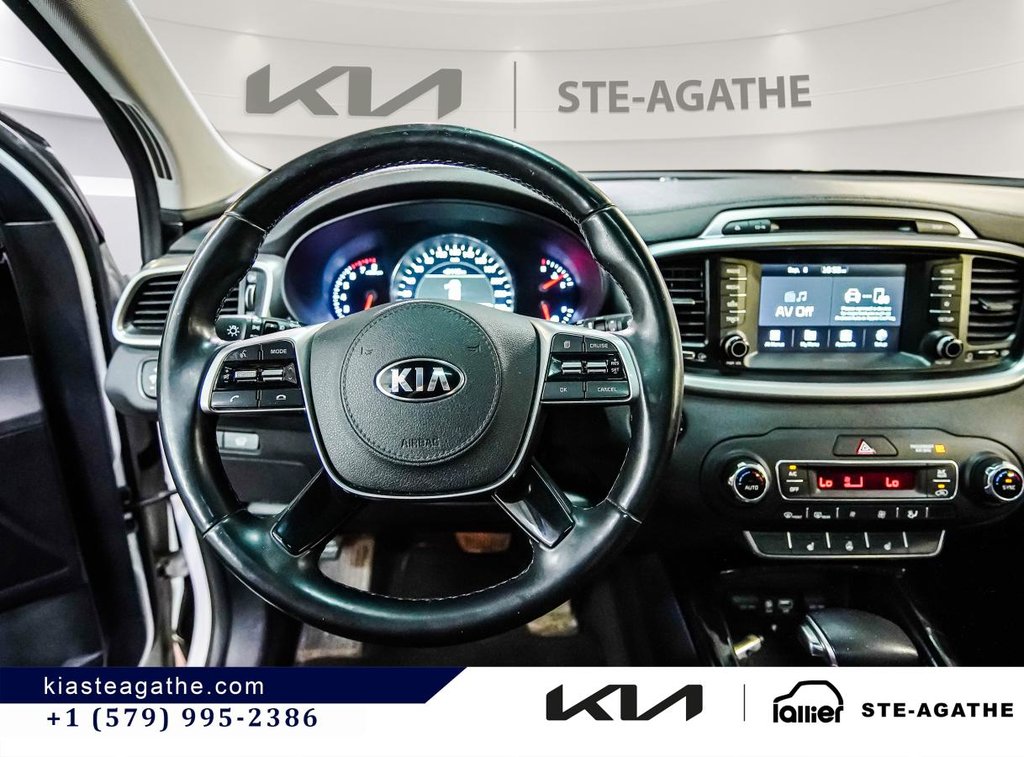 Kia Sorento EX PREMIUM V6**JAMAIS ACCIDENTÉ**CUIR**TOIT PANORAMIQUE**VOLANT CHAUFFANT**REMOR 5000LBS** 2019 à Montréal, Québec - 17 - w1024h768px