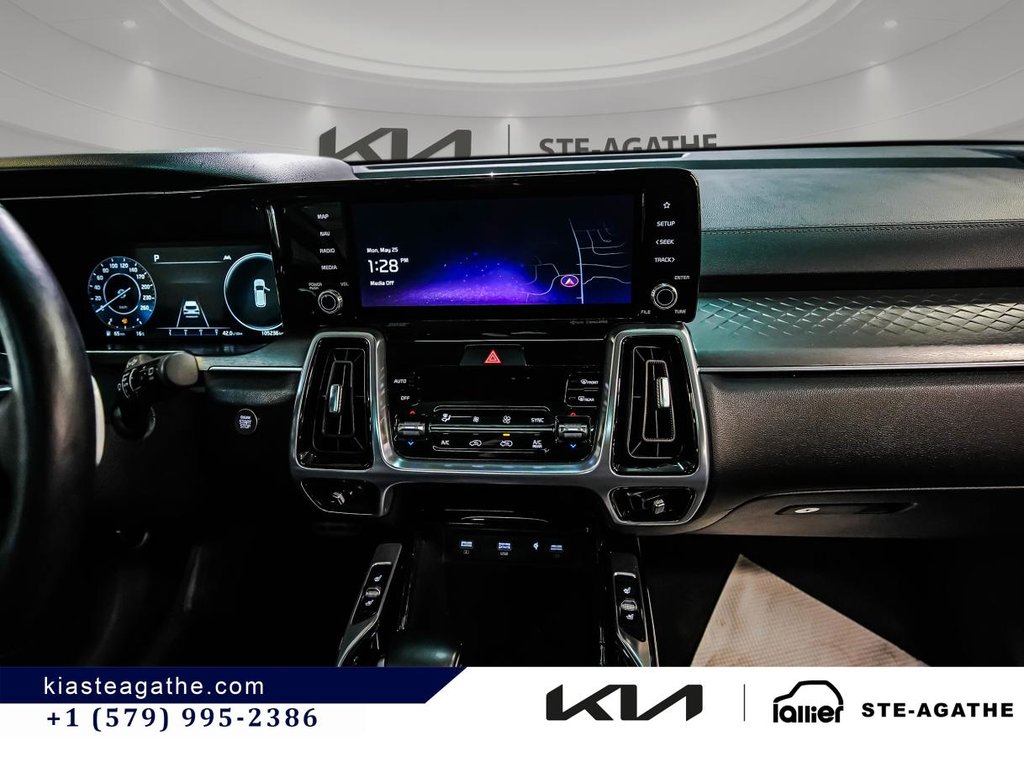 Kia Sorento SX AWD w/Black Leather **GARANTIE 10 ANS/ 200 000KM** TOIT PANORAMIQUE+ SIÈGES EN CUIR ET VENTILÉS** 2022 à Montréal, Québec - 16 - w1024h768px