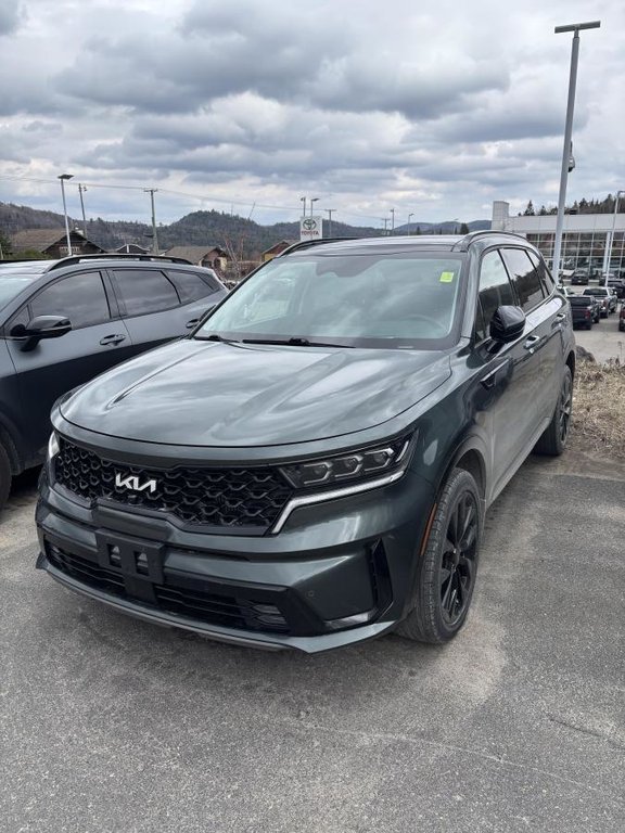 Kia Sorento SX AWD w/Black Leather **GARANTIE 10 ANS/ 200 000KM** TOIT PANORAMIQUE+ SIÈGES EN CUIR ET VENTILÉS** 2022 à Montréal, Québec - 1 - w1024h768px