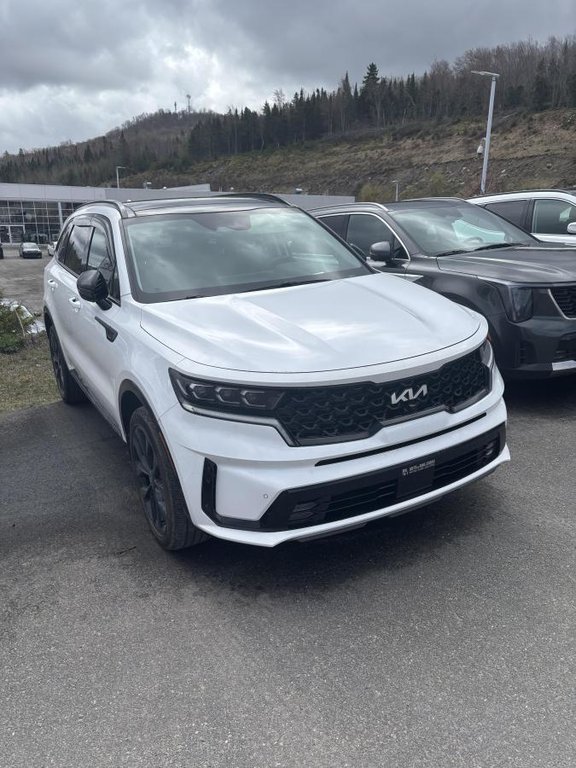 Kia Sorento SX AWD **JAMAIS ACCIDENTÉ+GARANTIE 10 ANS/ 200 000KM** CUIR ROUGE+TOIT PANORAMIQUE** 2023 à Montréal, Québec - 3 - w1024h768px