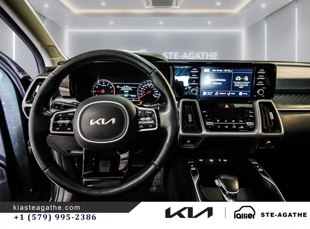 2023 Kia Sorento LX PREMIUM**JAMAIS ACCIDENTÉ**GARANTIE 10 ANS OU 200 000KM**VOLANT CHAUFFANT**7 PASSAGERS**APPLE CAR in Montréal, Quebec - 15 - w1024h768px