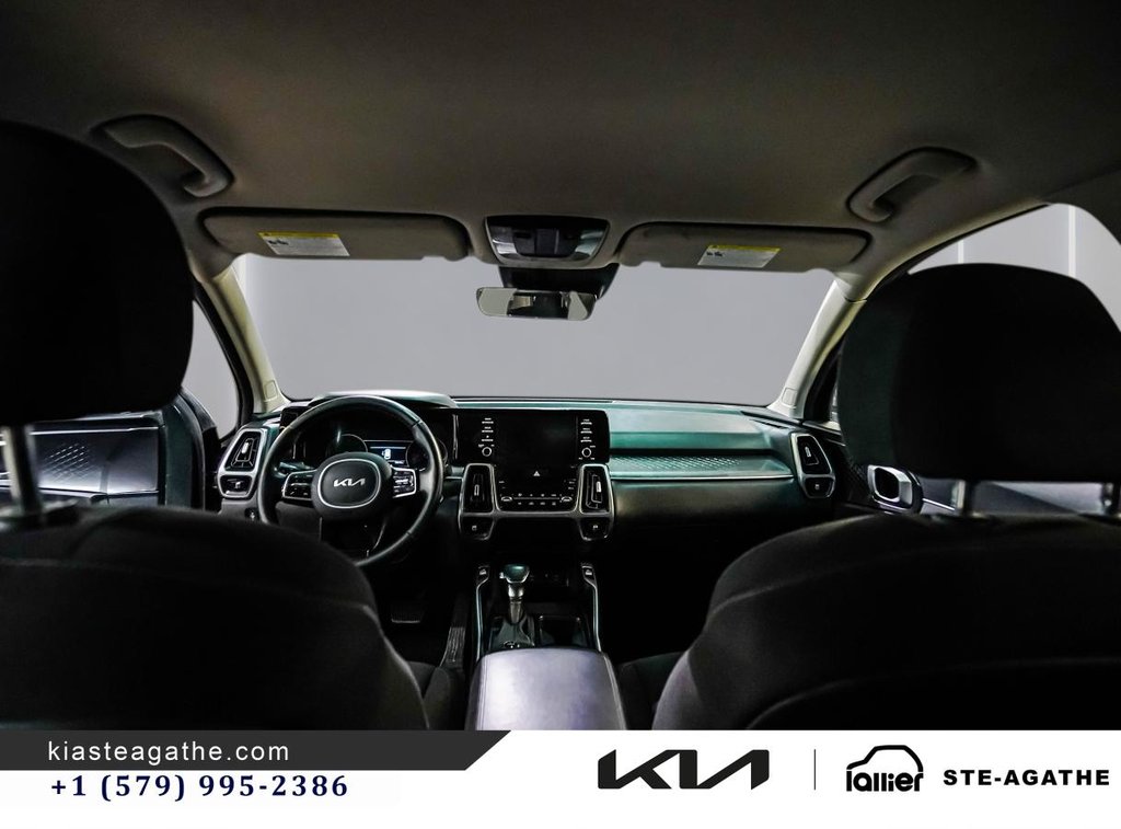 2023 Kia Sorento LX PREMIUM**JAMAIS ACCIDENTÉ**GARANTIE 10 ANS OU 200 000KM**VOLANT CHAUFFANT**7 PASSAGERS**APPLE CAR in Montréal, Quebec - 13 - w1024h768px