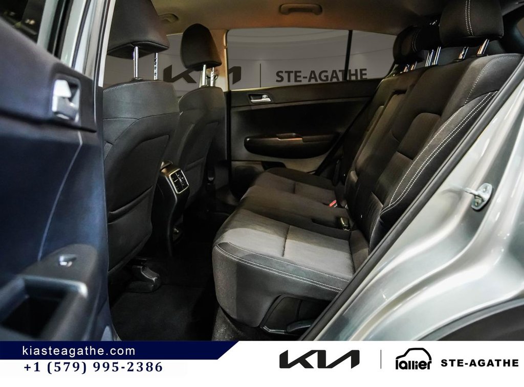 2020 Kia Sportage LX AWD **JAMAIS ACCIDENTÉ+GARANTIE 10 ANS/ 200 000KM** SIÈGES CHAUFFANTS+CAMÉRA DE RECUL** in Montréal, Quebec - 14 - w1024h768px