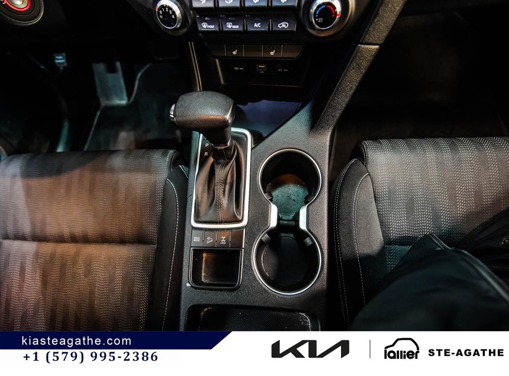 2020 Kia Sportage LX AWD **JAMAIS ACCIDENTÉ+GARANTIE 10 ANS/ 200 000KM** SIÈGES CHAUFFANTS+CAMÉRA DE RECUL** in Montréal, Quebec - 17 - w1024h768px