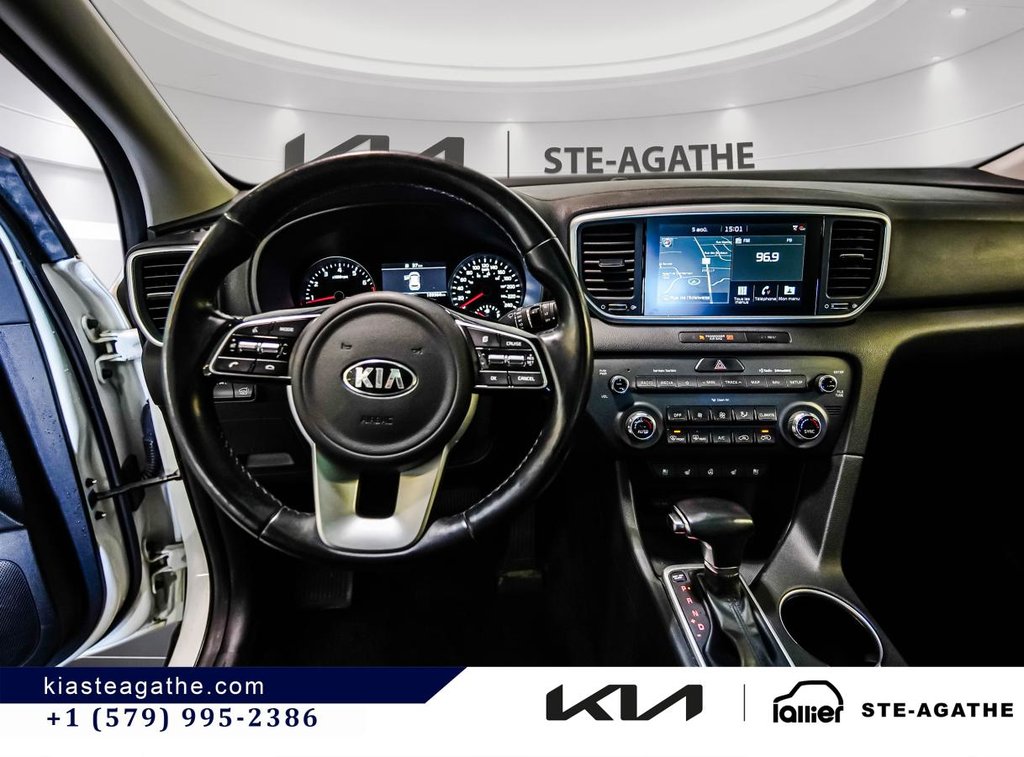 Kia Sportage EX TECH**JAMAIS ACCIDENTÉ**CUIR**TOIT PANO**VOLANT CHAUFFANT**SIÈGES ÉLECTRIQUES**GARANTIE 10 ANS** 2020 à Montréal, Québec - 20 - w1024h768px