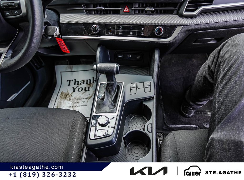 2023 Kia Sportage LX **JAMAIS ACCIDENTÉ+GARANTIE 10 ANS/ 200 000KM** SIÈGES CHAUFFANTS+CAMÉRA DE RECUL** in Montréal, Quebec - 18 - w1024h768px
