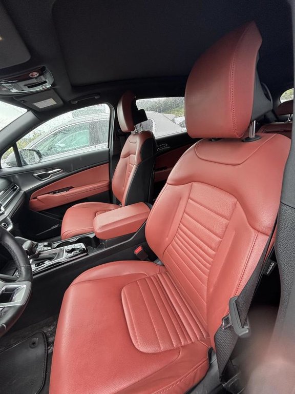 Kia Sportage EX Premium AWD w/Red Interior **JAMAIS ACCIDENTÉ+GARANTIE 10 ANS/ 200 000KM**TOIT PANORAMIQUE** 2023 à Montréal, Québec - 5 - w1024h768px